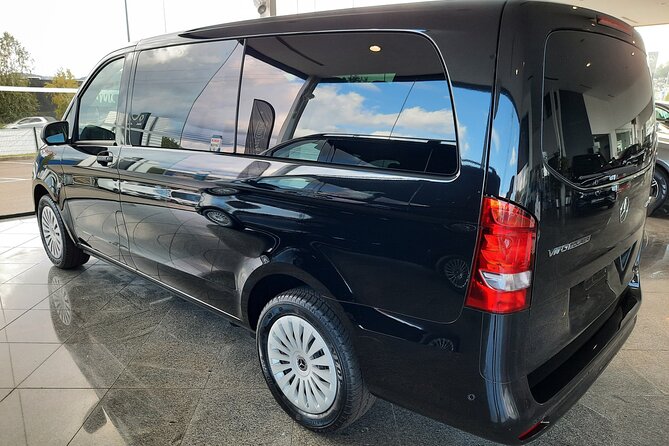 Porto to/from Douro Valley (1-8 pax) Private Transfer in Mercedes - Porto to Douro Valley in a Mercedes: The Real Value