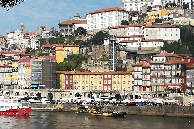Porto to Lisbon Up to 4 Stops: Aveiro, Nazare, Fatima & Obidos - Óbidos: medieval walled streets, castle views, and an included ticket moment