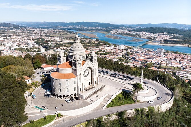 Porto to Santiago Compostela with Braga-Guimarães-Barcelos-Viana - Drivers make or break a long transfer, and here they score high