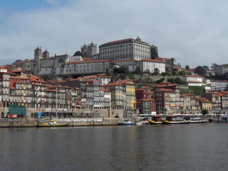 Porto Tour (4Hours) - Half Day - Clérigos Church and the short visit to Clérigos Tower