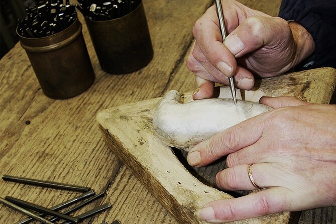 PORTO: Tour to the world of silver in a century-old workshop - Who This Tour Fits Best