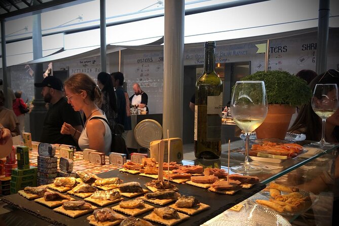 Porto Traditional Market: Portuguese Lunch & Wine Private Tour - Key highlights worth showing up for