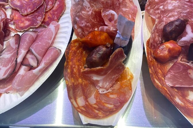 Porto Traditional Market: Portuguese Lunch & Wine Private Tour - Wine with lunch: what the pairing adds (and how to order your pace)