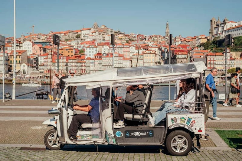 Porto Tuk Tuk Tour: Clérigos, Scenic & Viewpoints - 1H to 4H - Why a Porto tuk tuk beats walking and a car for highlights