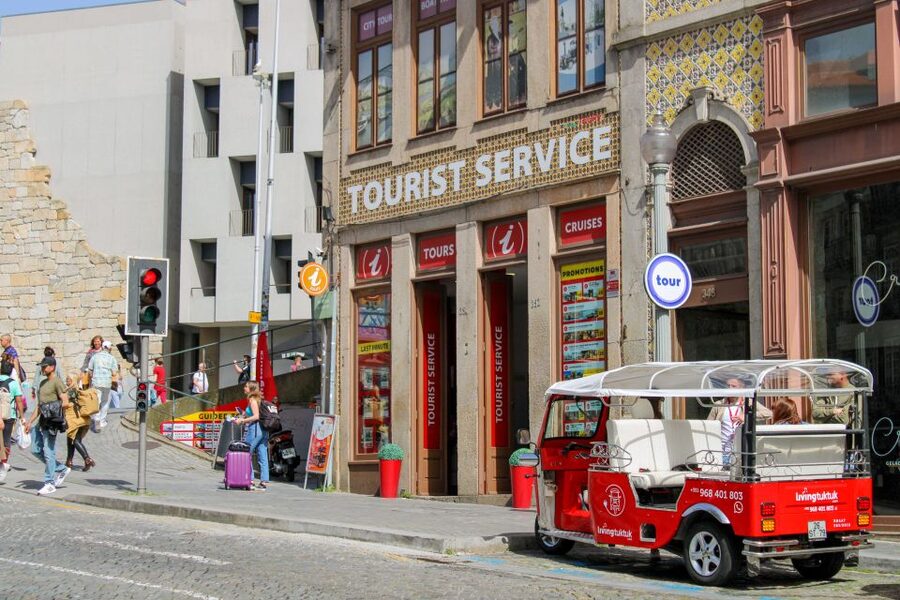 Porto: Tuk-Tuk Tour, Douro River Cruise, and Wine Tasting - Key things to know before you go