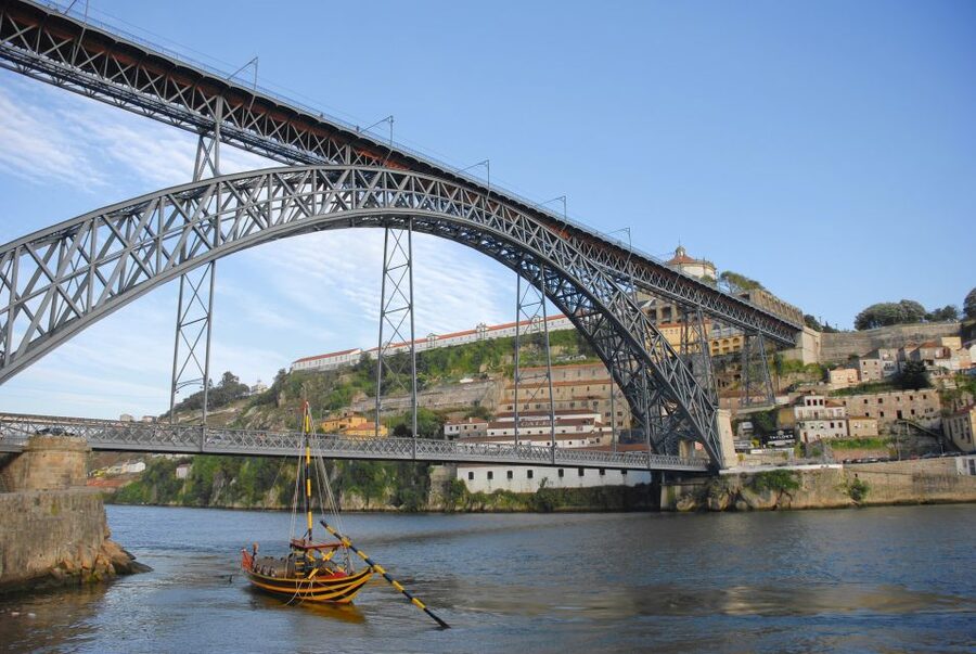 Porto: Tuk-Tuk Tour, Douro River Cruise, and Wine Tasting - Guides and Language, Getting the Most From the Whole Package