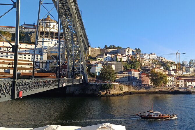 Porto, unveiling the city | walking tour | city gems - Meeting at São Bento: A Smart Start Point