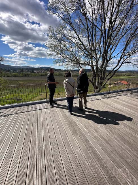 Porto: Vinho Verde Region Tour with 2 Wineries & Lunch - Valença do Minho photo stop and quick shopping stretch