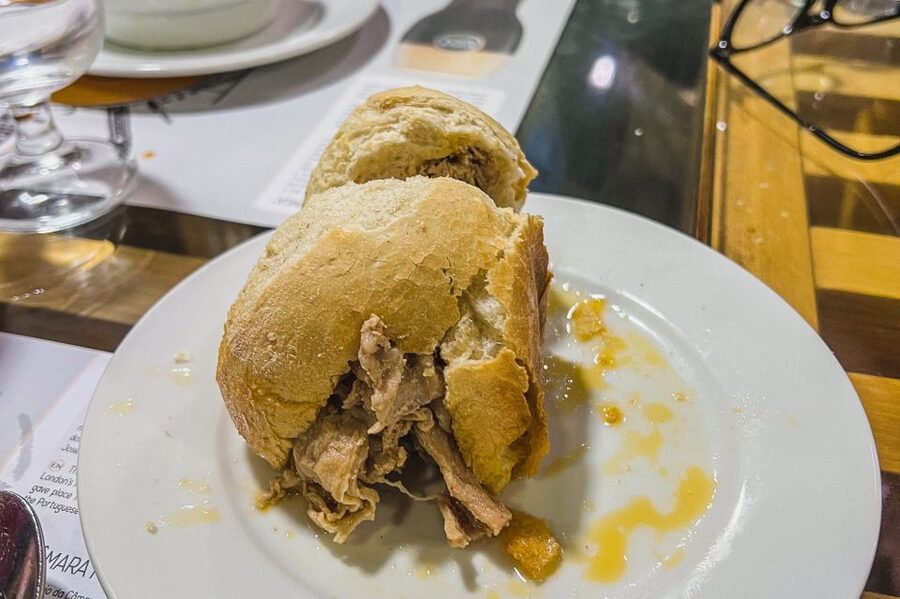 Porto: Walking Dinner Tour with Family-Owned Restaurants - Tasca number one: father-and-son hospitality and green wine