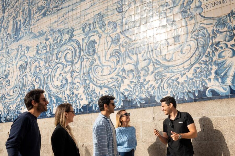 Porto: Walking Tour, Lello Bookshop, Boat and Cable Car - Picking your starting point, Portuguese Centre of Photography or Lello area
