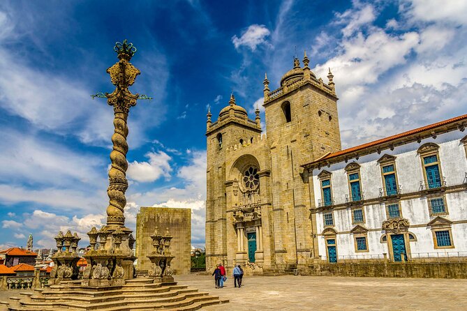 Porto Walking Tour with Audioguide on Your Smartphone - Porto walking tour with smartphone audioguide: what it feels like
