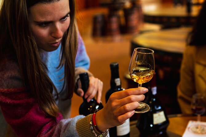 Porto Wine & Dine: Port Wine Cave Food Tour with Eating Europe - Jardim do Morro: Your Gaia Viewpoint Warm-Up