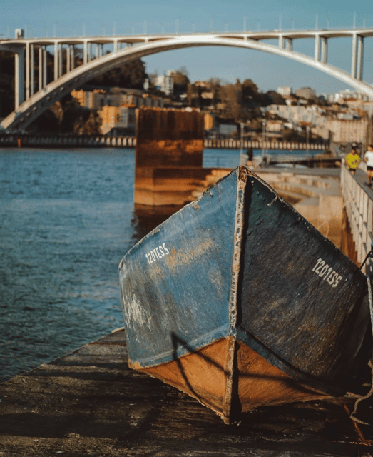 Porto: Wine Tasting With Snack Walking Tour - How to taste better during the tour (so you remember it)