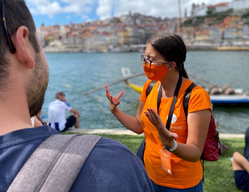Porto: Wine Tasting with Tapas Walking Tour - Ribeira Streets and River Views in 30 Minutes of Walking