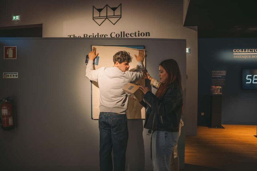 Porto: WOW Escape Room - Mission Save The Museum - Where your Mission starts inside WOW, at The Art of Drinking
