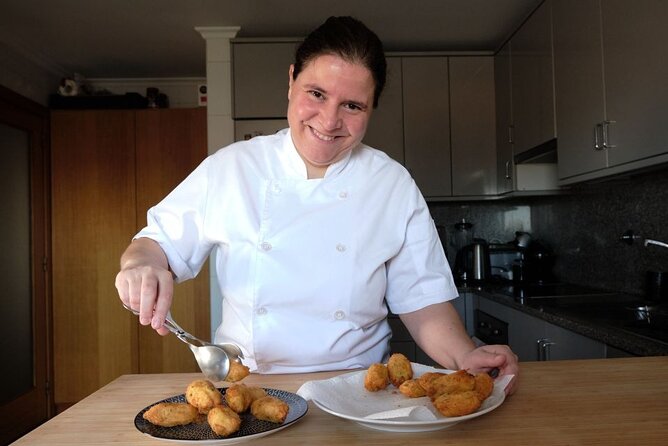 Portuguese Cooking Class in Porto with a Professional Chef - How the Evening Actually Flows, From Cooking to Dining
