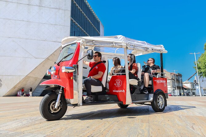 Private 4 Hour Tuk Tuk Tour with Port Wine Cellar Visit & Tasting - Porto in 4 hours, by electric tuk tuk