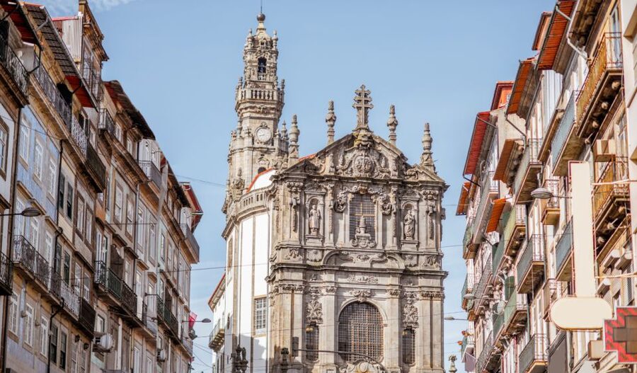 Private 4 hours tour of the "Main Monuments" in Oporto - Clérigos Tower for panoramic views, and the tradeoff of vertical effort