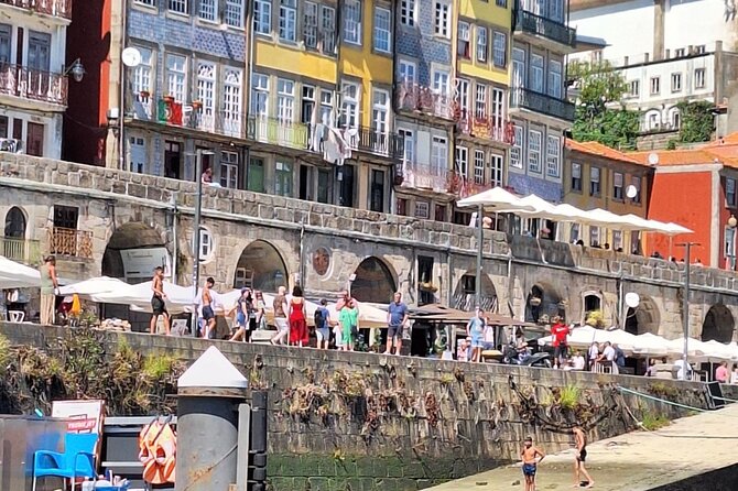 Private 6 Bridges Cruise with Tapas and Port Wine - Price and value, why $66.08 can make sense