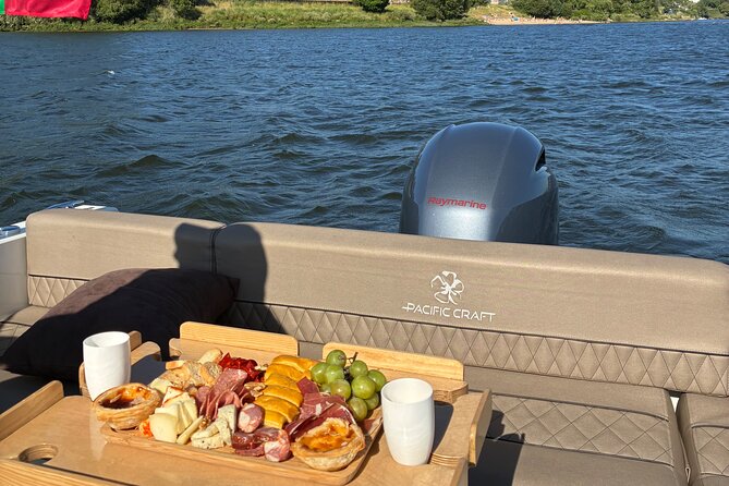 Private 6 Bridges Cruise with Tapas and Port Wine - Under Saint John, D. Maria Pia, and Infante D. Henrique