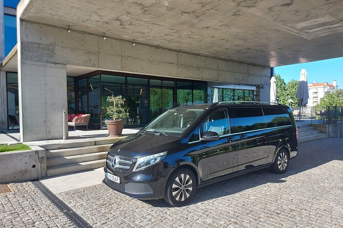 Private Airport Transfer from the Airport to Porto - Key highlights at a glance