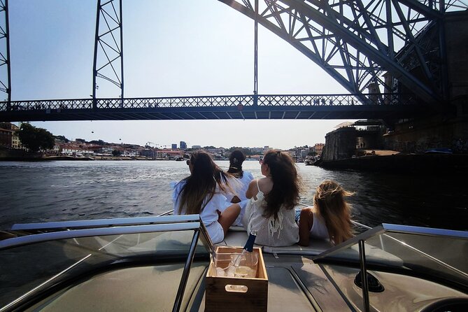 Private Boat Tour 1h30m with Sunset option, group price up to 6px - Foz do Douro promenade: where fishermen boats signal local life