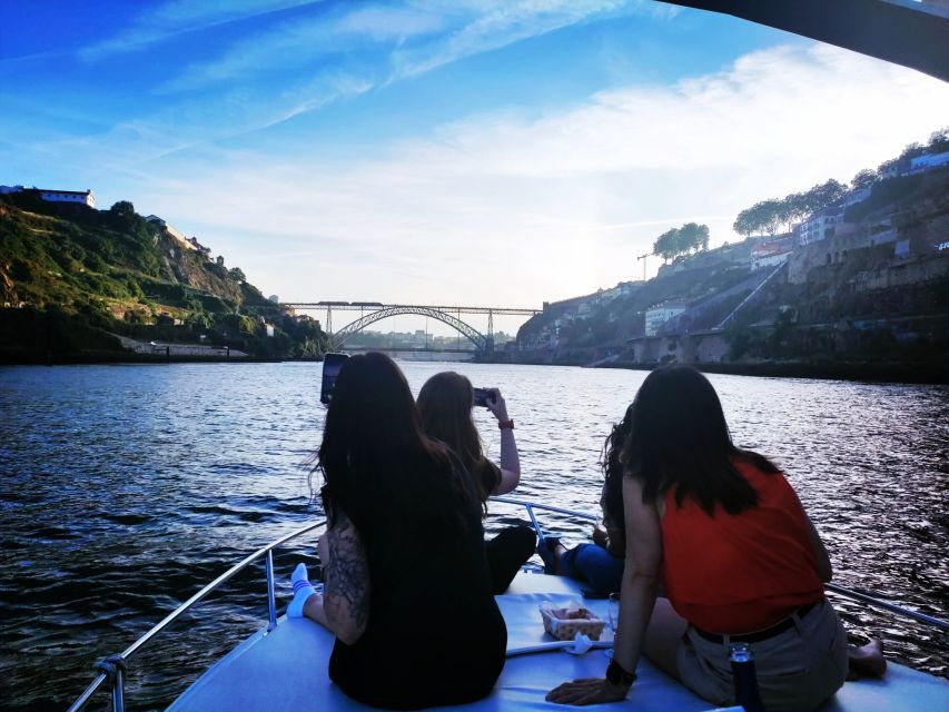 Private boat tour: 6 Bridges, Gondomar,Douro with Sunset Opt - Little practical advice so your photos come out better