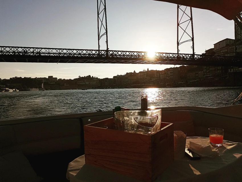 Private Boat Trip for 2 with Tasting in Porto -Sunset Option - Why a private Douro sunset from Marina da Afurada works