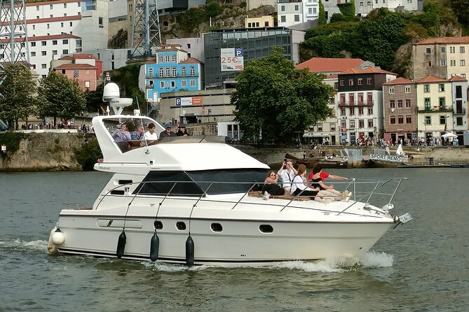 Private Cruise on Luxury Yacht in Porto - What the 2 hours feels like on board