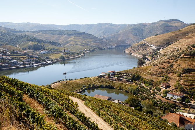 Private Douro 4x4 Adventure from Porto with Deluxe Pic nic - Morning in Porto: pickup that keeps the day stress-free