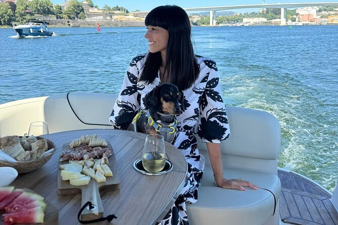 Private Douro navigation with local flavors - Local flavors on board: what’s actually included