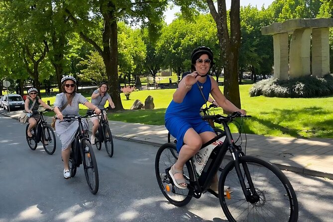 Private Electric Bike Tour in Oporto - Miradouro Serra do Pilar and Gaia waterfront energy