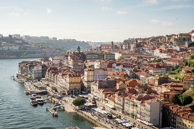 Private Full-Day Tour of Porto with Free Photoshoot - Palácio da Bolsa and the Arab Room: indoor drama worth the ticket