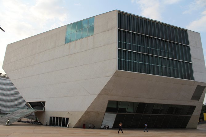Private Half-Day Porto Tour By Car - São Bento Station tiles and the quick win of major sights