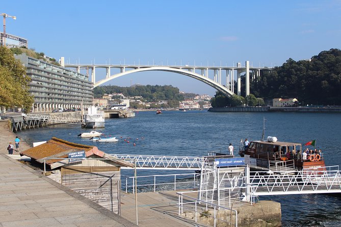 Private Half-Day Porto Tour By Car - Comfort and pacing in an air-conditioned private car