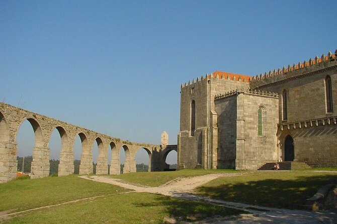 Private Half-Day TukTuk Tour All Around Vila do Conde - Entering Vila do Conde by Tuk-tuk, with just enough walking