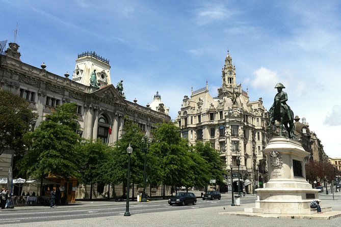 Private off the beaten Walking Tour Porto with a local expert - Porto Center, On Foot, With a Real Sense of Order