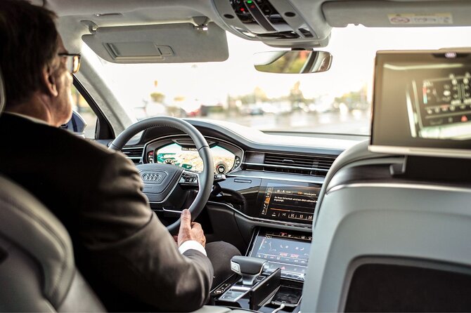 Private One-way Transfer from Porto Airport to Porto - Who this transfer suits best in Porto
