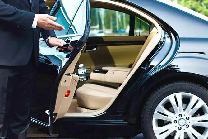 Private One-way Transfer from Porto Airport to Porto - What to expect from the booking and ticket style