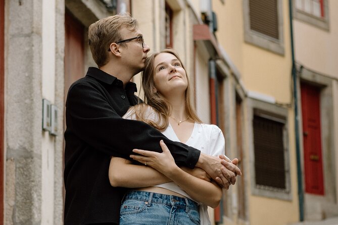 Private Photography Session for Couples in Charming Porto City - English-speaking guidance that keeps things natural
