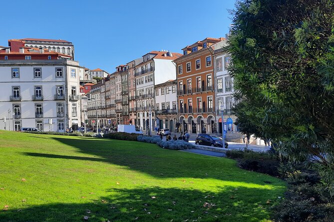 Private Porto City Half Day Tour with River Cruise & Wine Tasting - Livraria Lello: famous for a reason, but budget the ticket