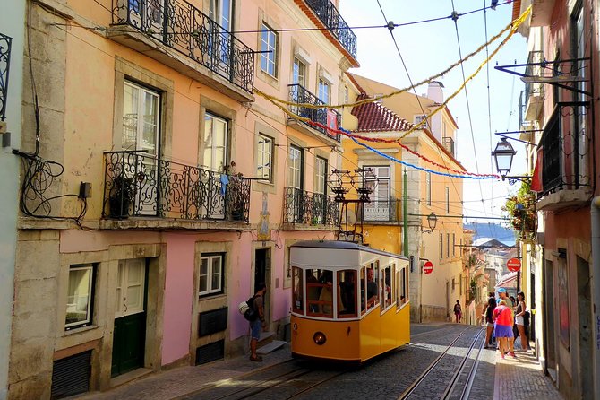 Private Premium Car Transfer from Porto to Lisbon with 2 hours for sightseeing - Key reasons this transfer works