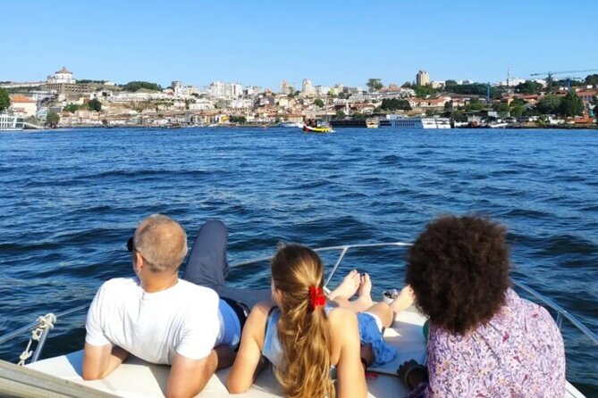 Private Tour 1h: Foz, Ribeira and Pte. D.luis, group price up to 6px - Starting at Marina da Afurada: where the cruise actually begins