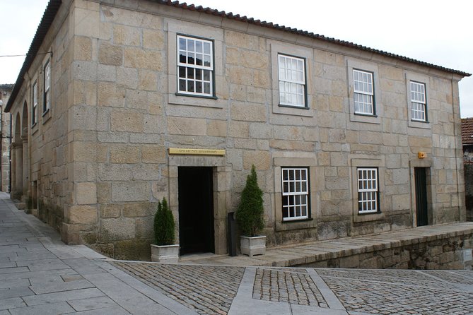 Private Tour Alvarinho (Melgaço and Monção) includes 3 wine tastings - Stop 1 in Melgaço: winery visit and your first Alvarinho tasting