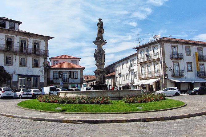 Private Tour Alvarinho (Melgaço and Monção) includes 3 wine tastings - Monção: fortress vibes by the River Minho and the Spain connection