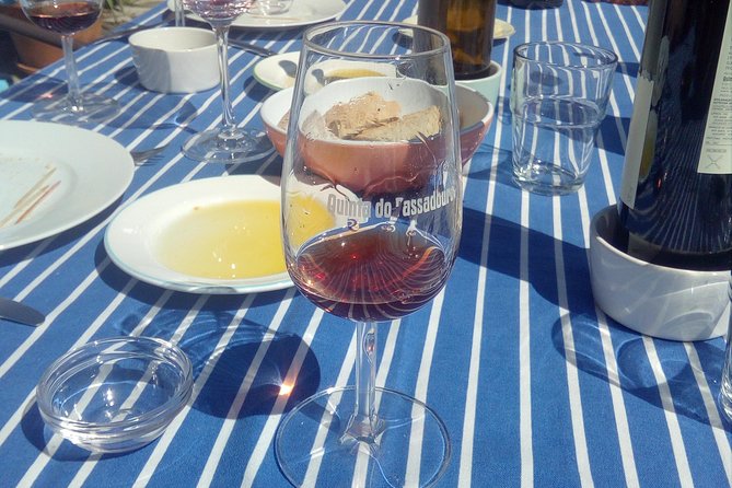 Private Tour in Douro Valley Wine Region & Traditional Lunch - Scenic viewpoints on the drive, plus time to actually look