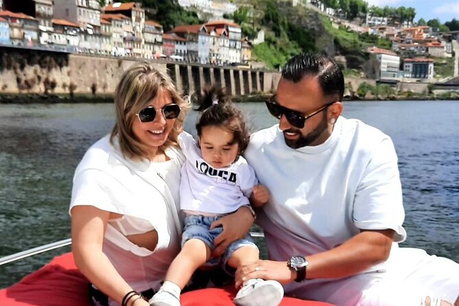 Private Tour in Douro, with tasting,on a Yacht for up to 5 People - From Marina do Freixo toward the sea, with a route made for bridge shots