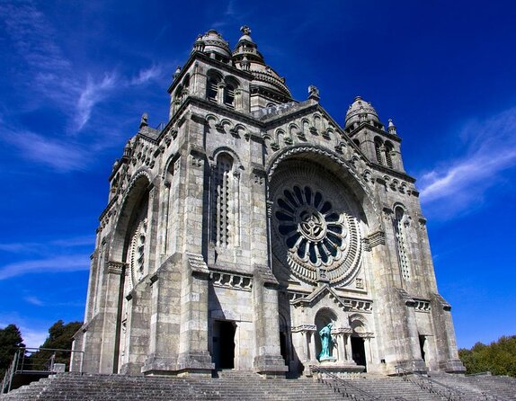 Private Tour Santiago de Compostela & Viana do Castelo from Porto - Key highlights to look for