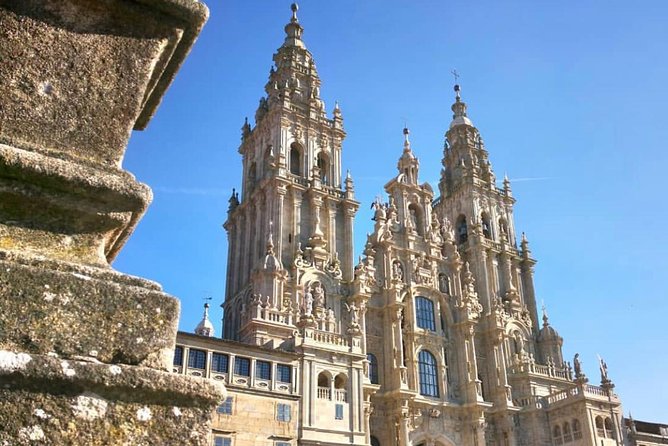 Private Tour Santiago de Compostela & Viana do Castelo from Porto - Private guide value, including when you want more interaction