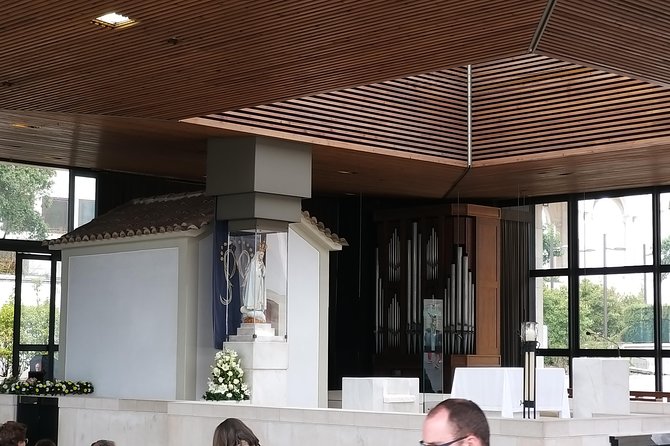 Private Tour to Fátima Sanctuary and the Little Shepherds Houses - Walking the Way of the Little Shepherds: Via Sacra, Loca do Anjo, and Valinhos